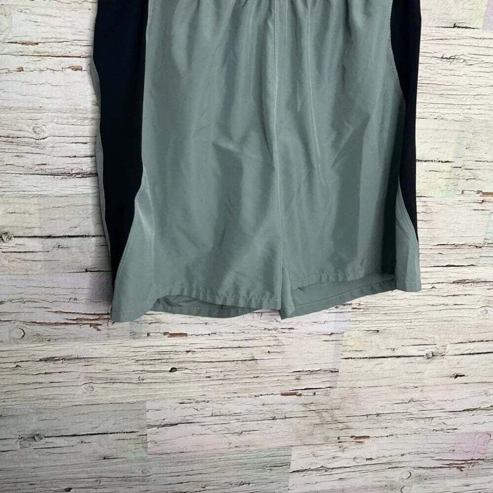 The north face men’s shorts size small athletic - Picture 2 of 8